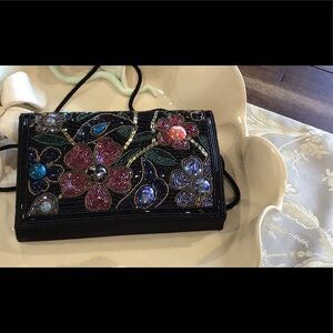 EUC STUNNING BLACK SATIN BEADED EVENING BAG WITH SNAP CLOSURE. FLORAL BEADED.